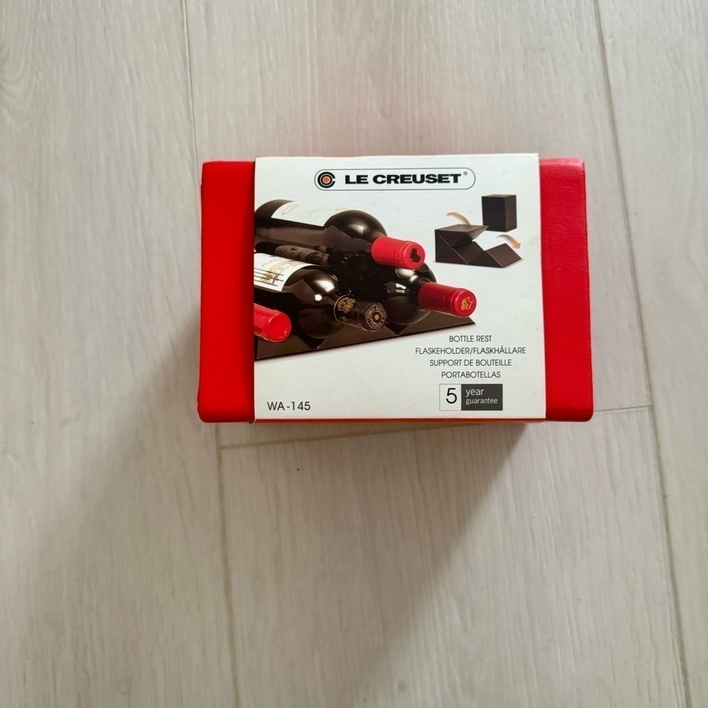 Le Creuset bottle rest.
